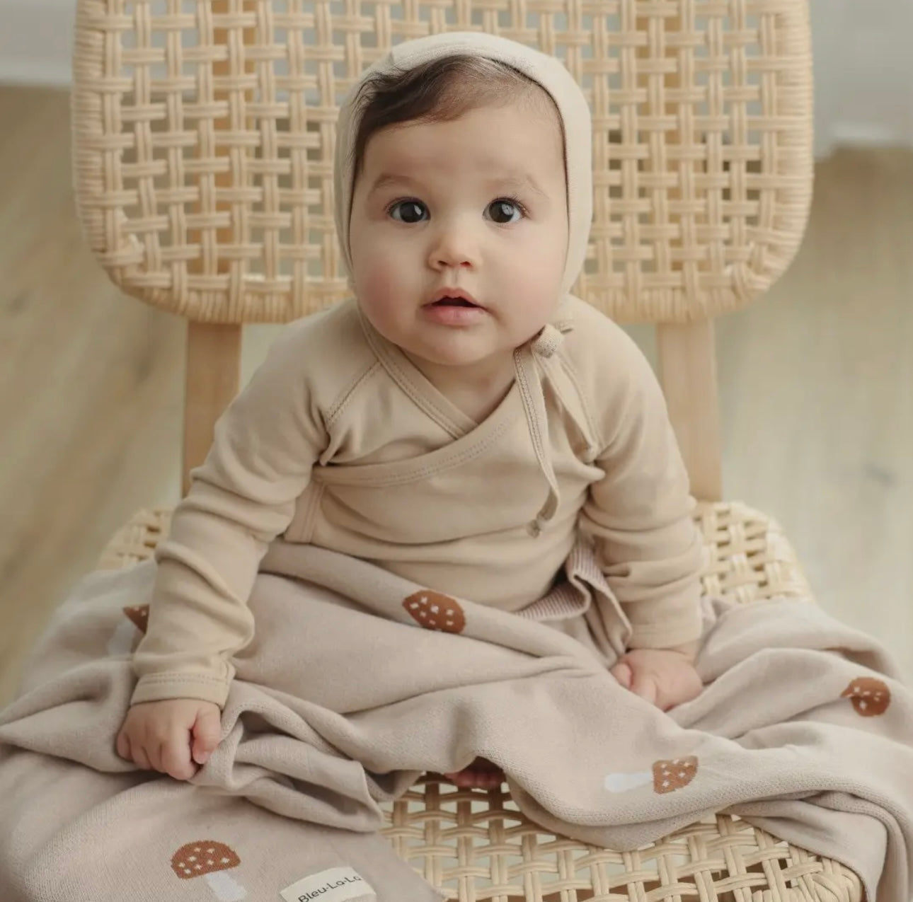 Mushroom Blanket - Beige
