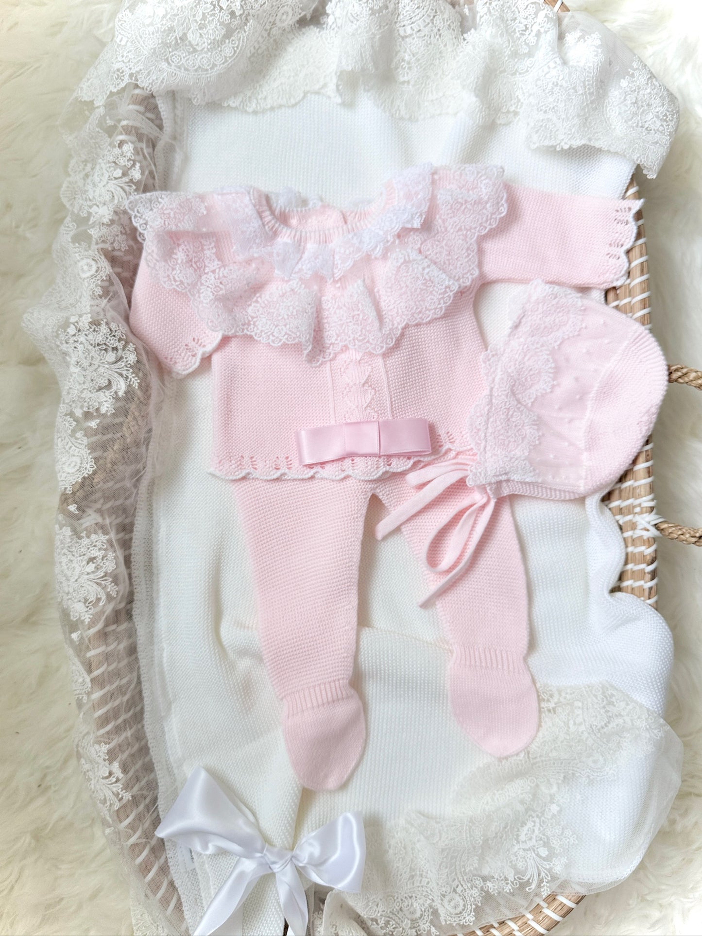 Emyr Knitted Set in Light Pink
