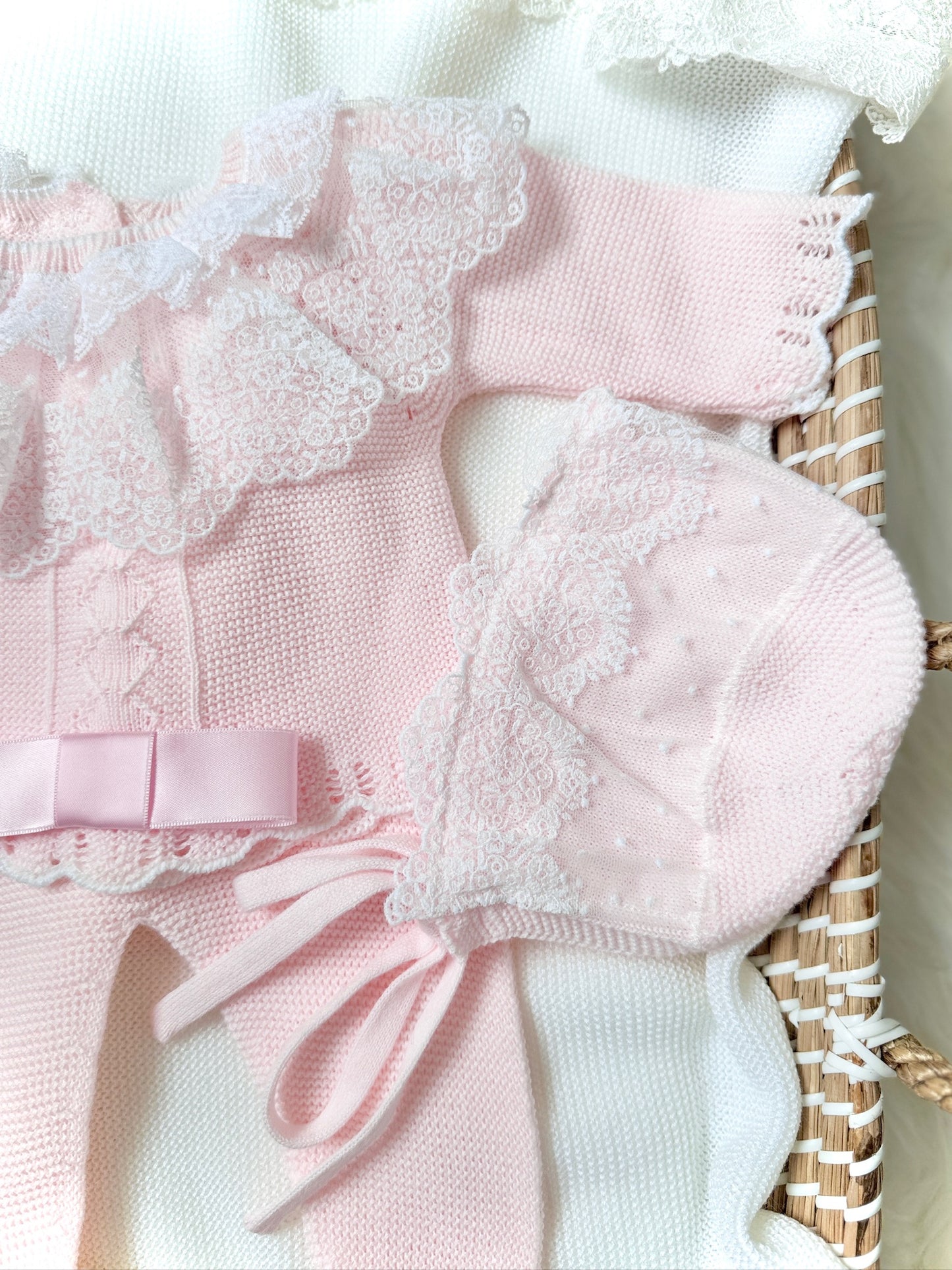 Emyr Knitted Set in Light Pink
