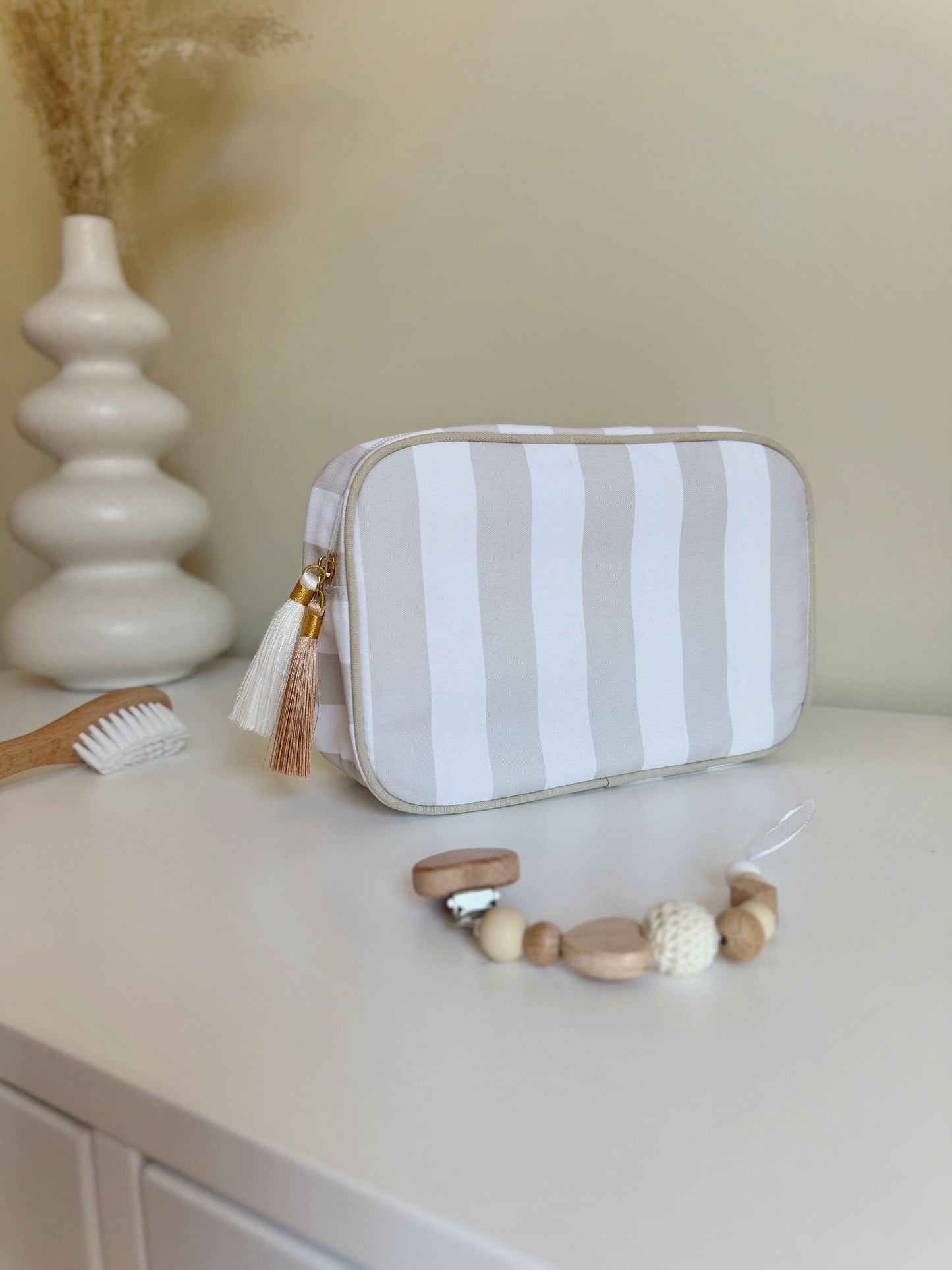 Juniper Pouch - Grey & White