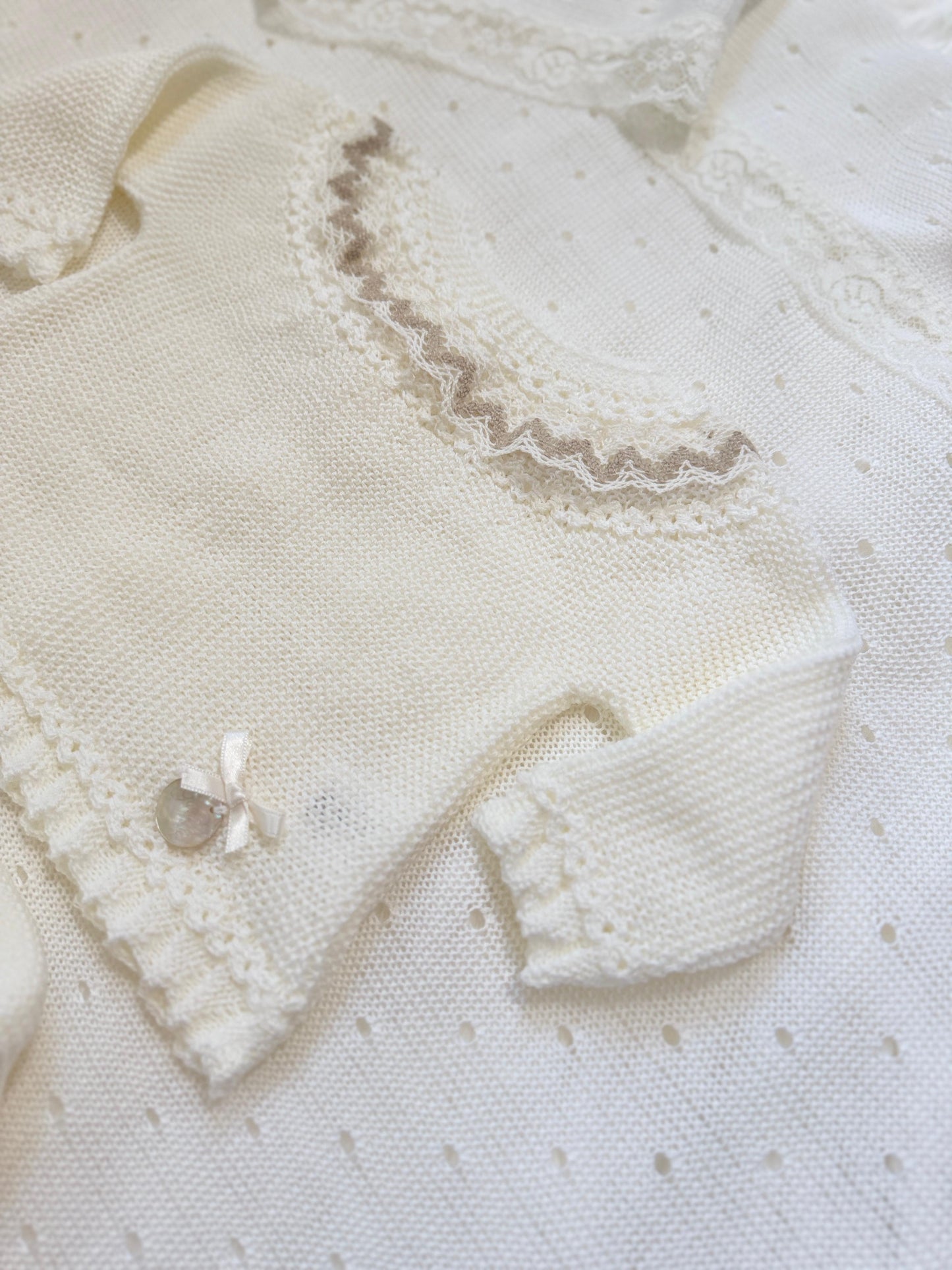 Lucian Set - White & Beige