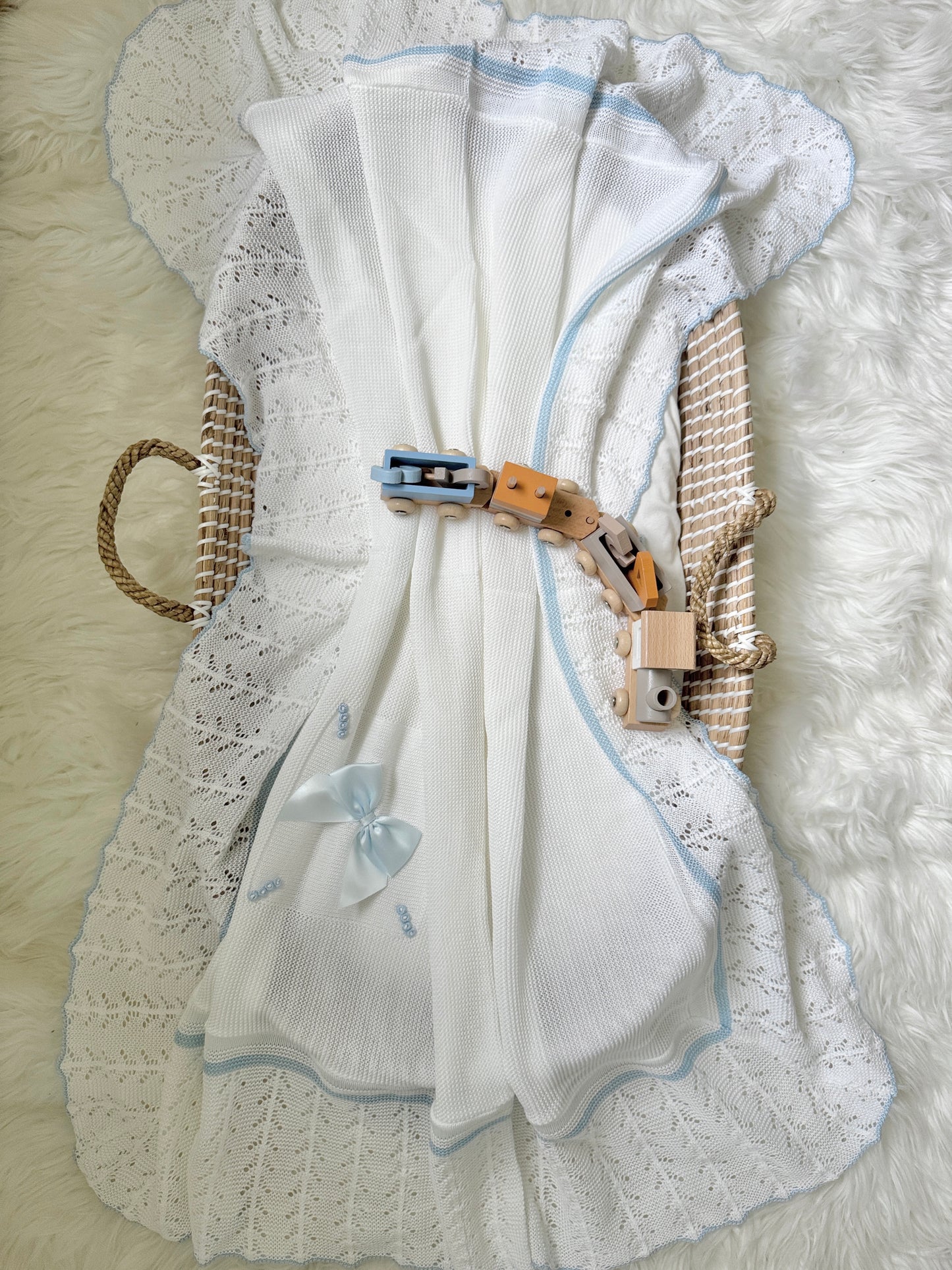Marina Blanket - White/ Light Blue