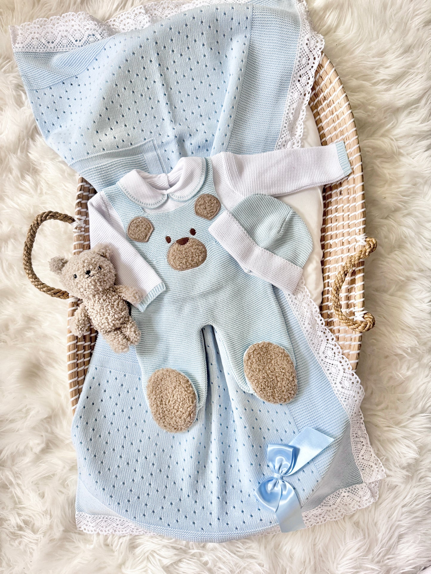 Noah Overall - Blue