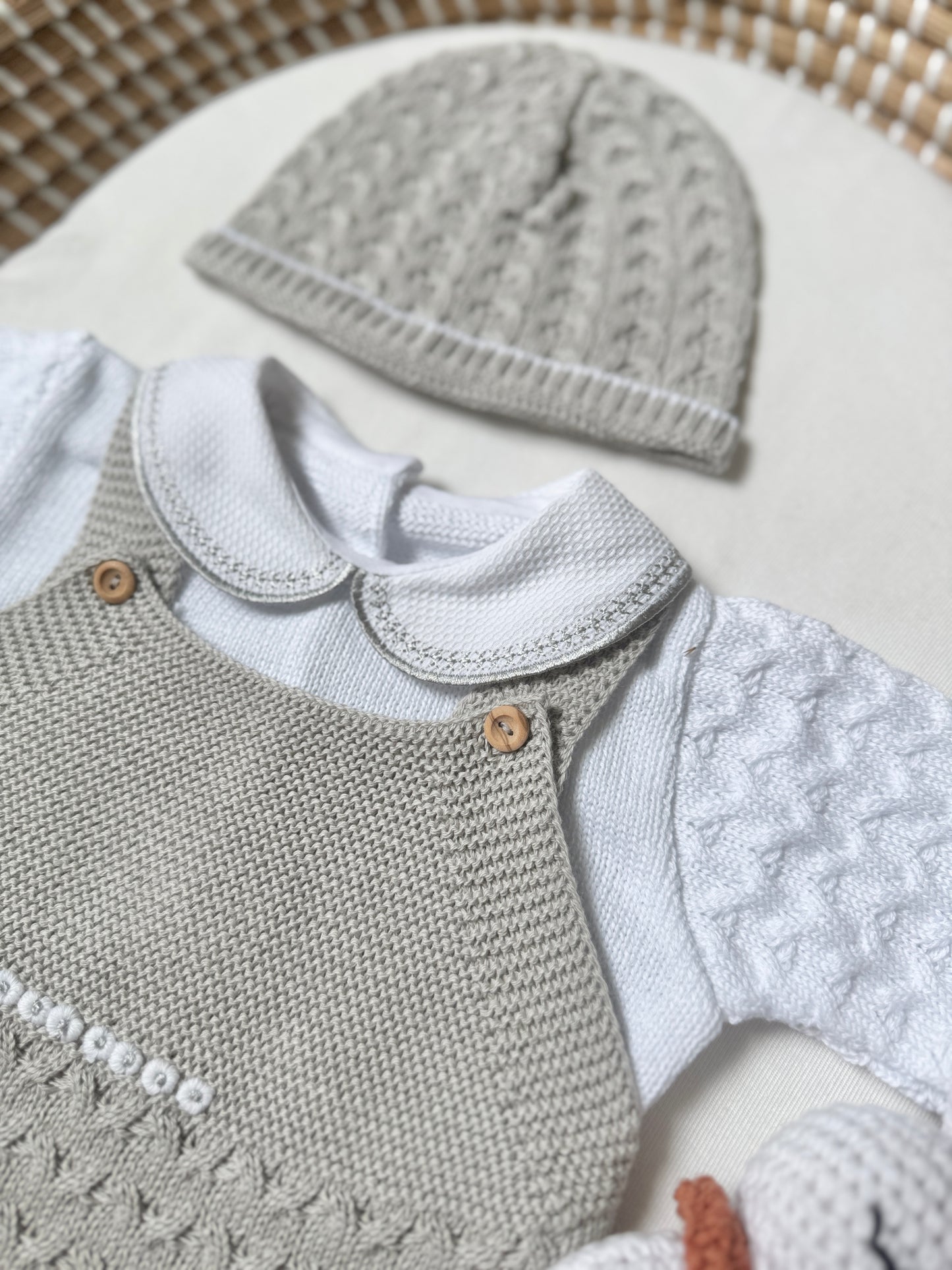 Jude Overall - Grey/White